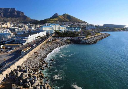 Tourism sector creates nearly 1 million direct jobs in South Africa