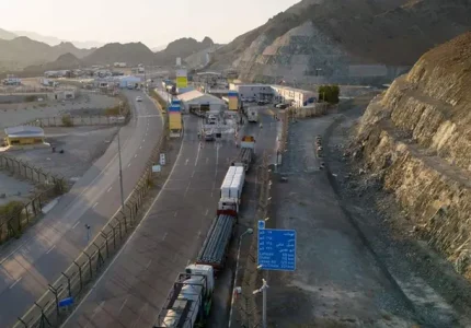 Dubai fast-tracks overland cargo flows via Oman